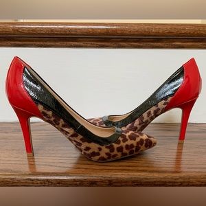 Rampage pumps.  Worn once!